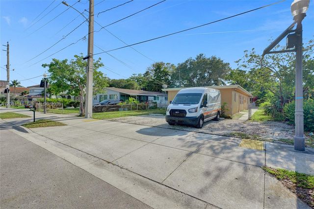 429 NW 9th Avenue 1, Fort Lauderdale, FL 33311