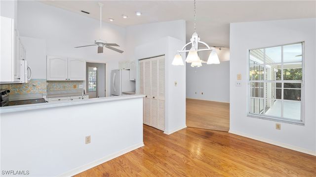 60 Brampton LN, Naples, FL 34104