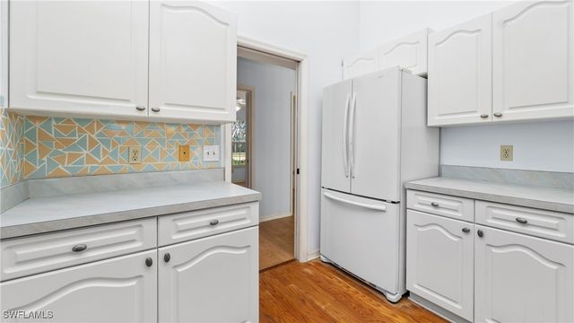 60 Brampton LN, Naples, FL 34104