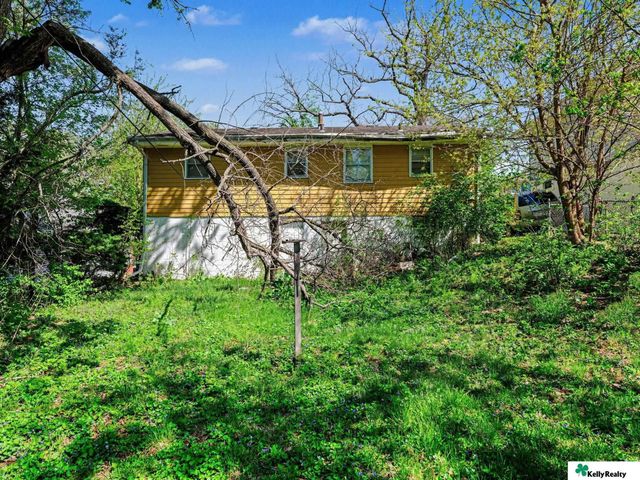 3629 Hartman Avenue, Omaha, NE 68111