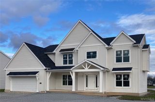 5631 Dorothy Circle, Clarence, NY 14032