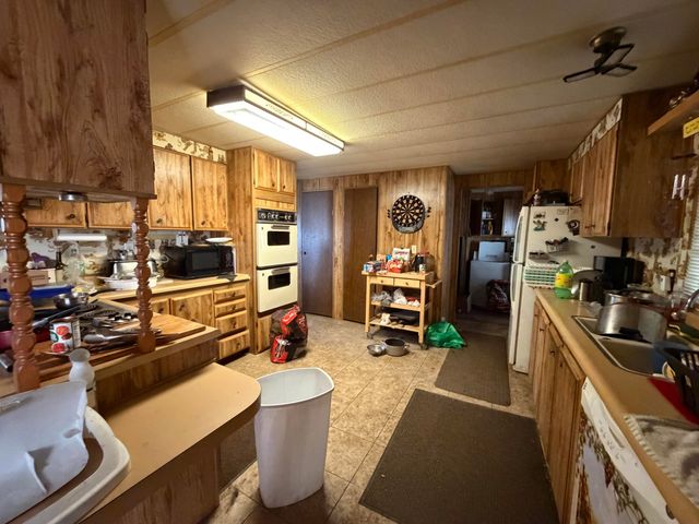 3592 E Lake Avenue, Chiloquin, OR 97624