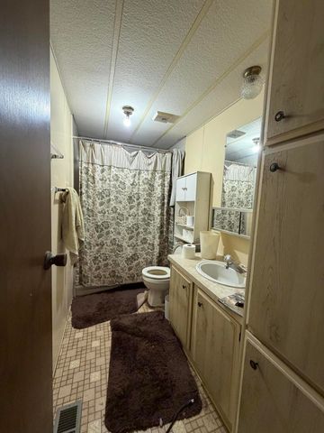 3592 E Lake Avenue, Chiloquin, OR 97624