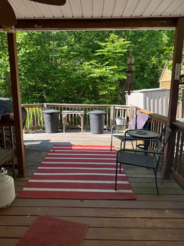 266 Carmel Lane, Albany, KY 42602