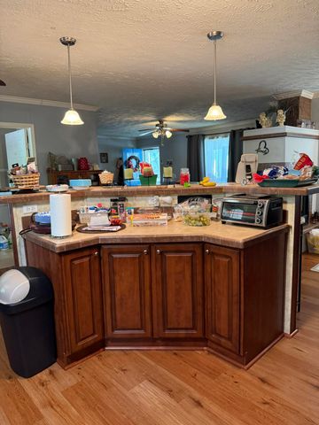 266 Carmel Lane, Albany, KY 42602