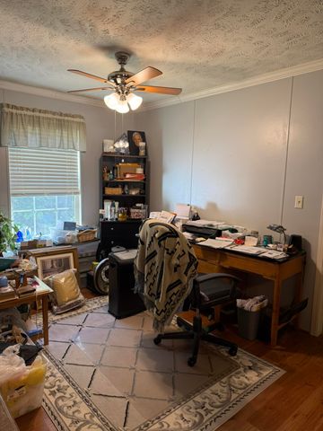266 Carmel Lane, Albany, KY 42602