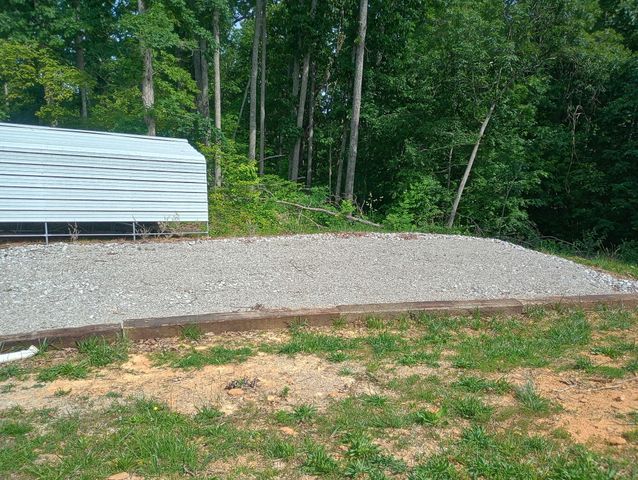 266 Carmel Lane, Albany, KY 42602