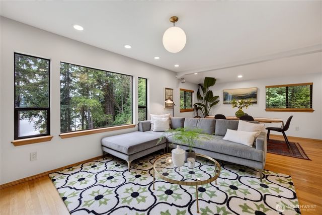 16409 Hoff Road NW, Lakebay, WA 98349