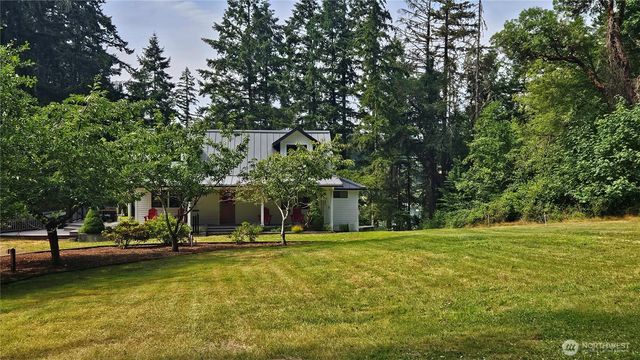 16409 Hoff Road NW, Lakebay, WA 98349