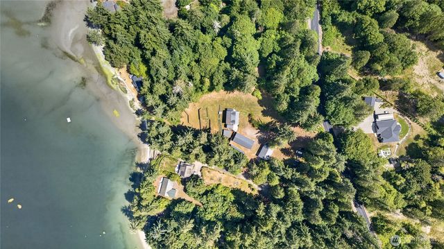 16409 Hoff Road NW, Lakebay, WA 98349