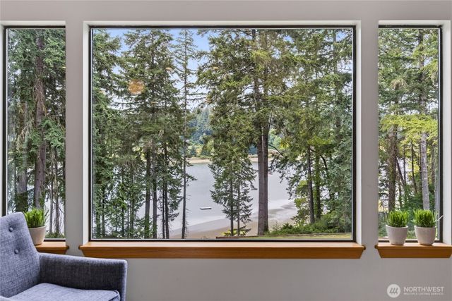 16409 Hoff Road NW, Lakebay, WA 98349