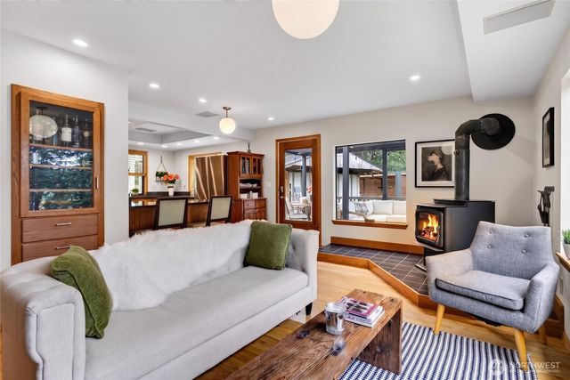 16409 Hoff Road NW, Lakebay, WA 98349