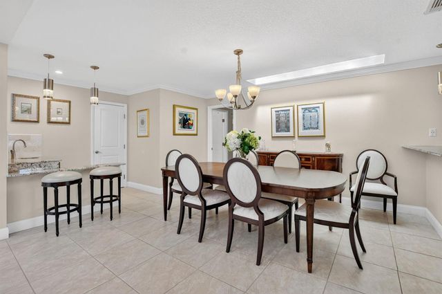 8208 Casa Del Lago 23b, Boca Raton, FL 33433
