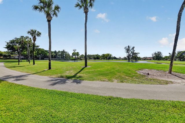 8208 Casa Del Lago 23b, Boca Raton, FL 33433