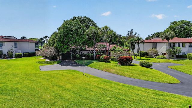 8208 Casa Del Lago 23b, Boca Raton, FL 33433