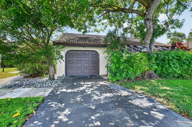 8208 Casa Del Lago 23b, Boca Raton, FL 33433