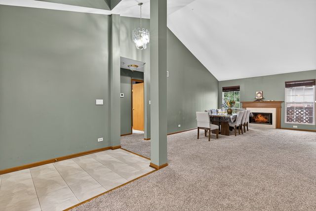 255 Braemar, Bolingbrook, IL 60440