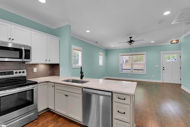 27 Burgess Avenue, Greenville, SC 29609