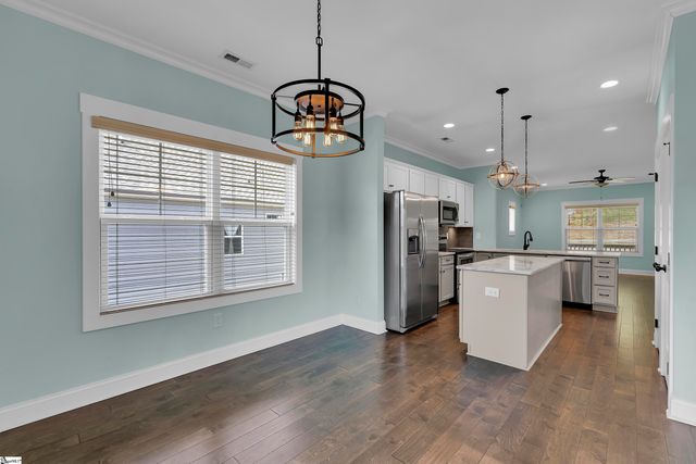 27 Burgess Avenue, Greenville, SC 29609