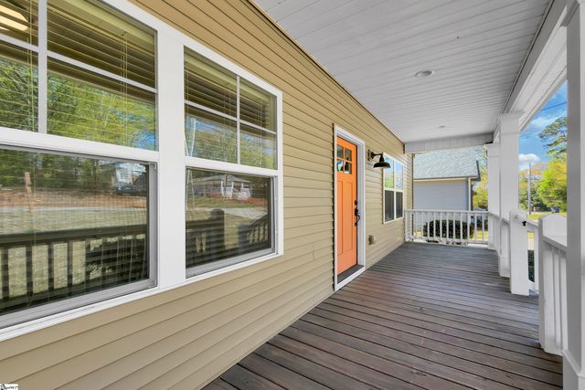 27 Burgess Avenue, Greenville, SC 29609