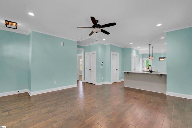 27 Burgess Avenue, Greenville, SC 29609