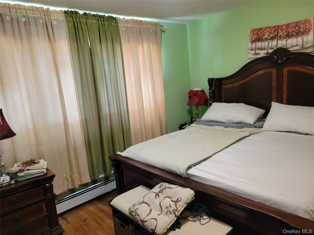 1053 Martinstein Avenue, Bay Shore, NY 11706 — photo 3