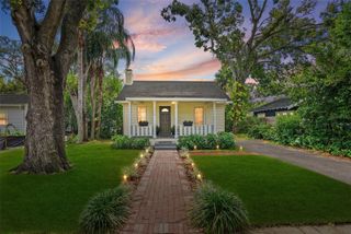 130 17TH AVENUE N, St Petersburg, FL 33704