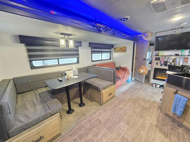 6173 Bonita Street, Sargent, TX 77414