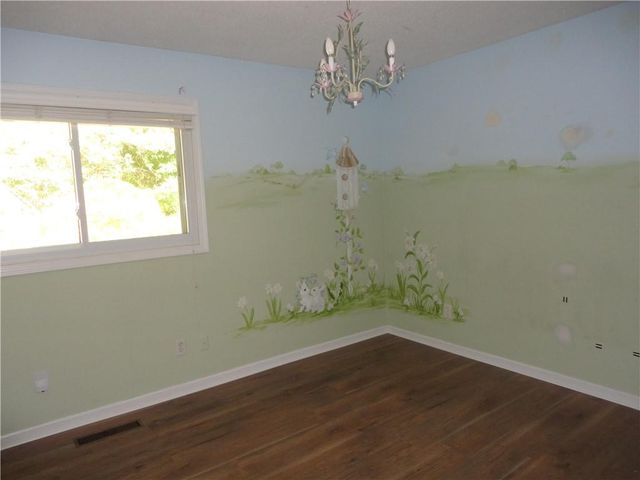300 Cedar Knoll Court, Roswell, GA 30076