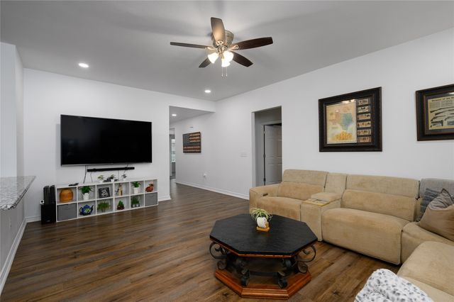 928 W Chase Street, Denison, TX 75020