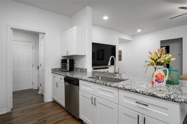 928 W Chase Street, Denison, TX 75020