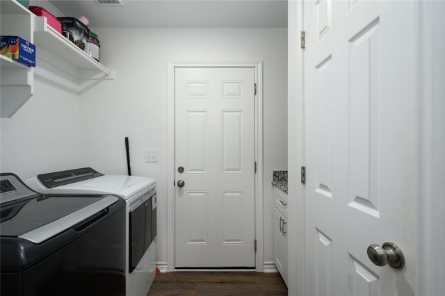 928 W Chase Street, Denison, TX 75020