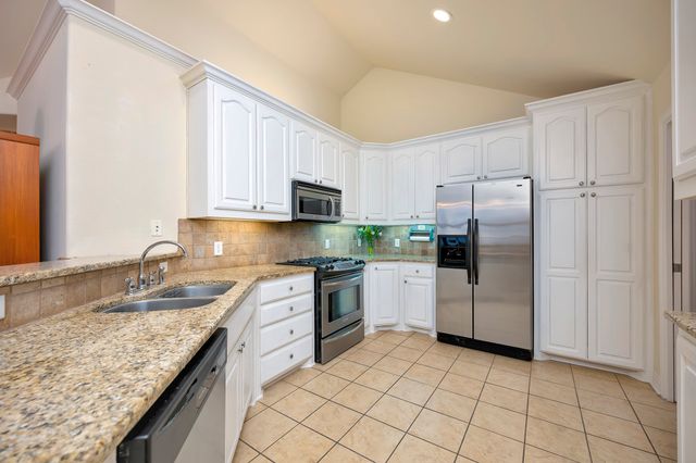 3320 Rosemeade Drive 2812, Fort Worth, TX 76116