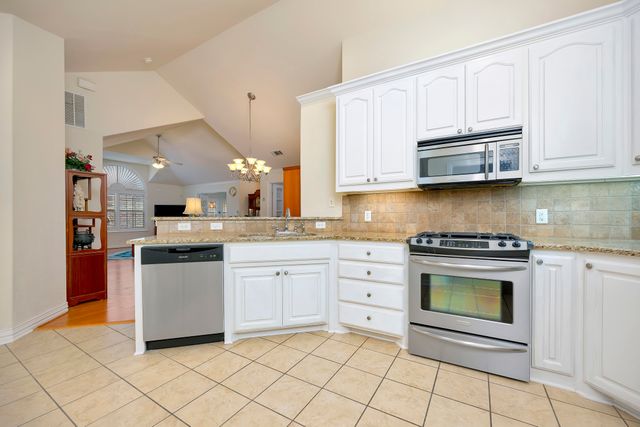 3320 Rosemeade Drive 2812, Fort Worth, TX 76116