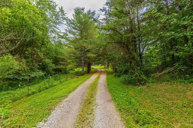 1237 Black Hollow Road, Peebles, OH 45660