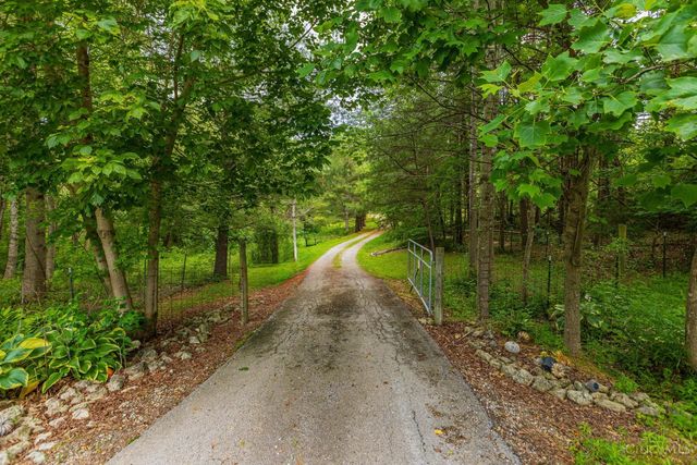 1237 Black Hollow Road, Peebles, OH 45660