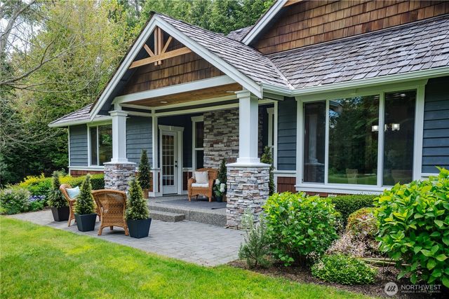 8584 Blue Grouse Way, Blaine, WA 98230