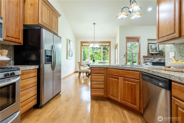 8584 Blue Grouse Way, Blaine, WA 98230