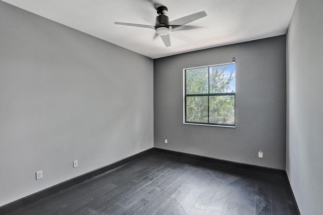 5902 NW 46th Lane, Tamarac, FL 33319