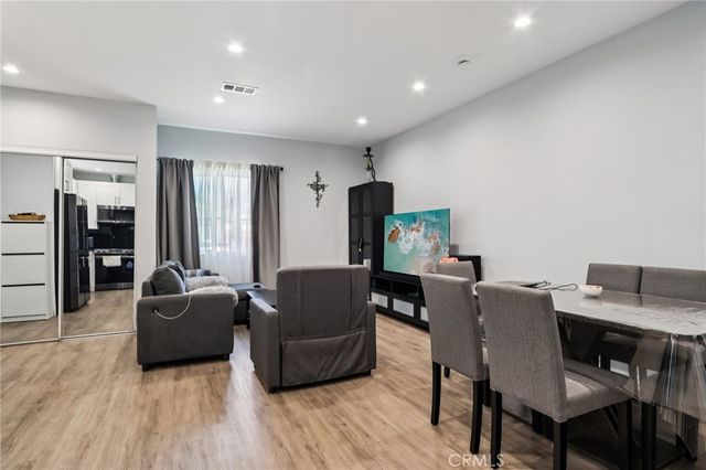 8055 Natick Avenue, Panorama City, CA 91402