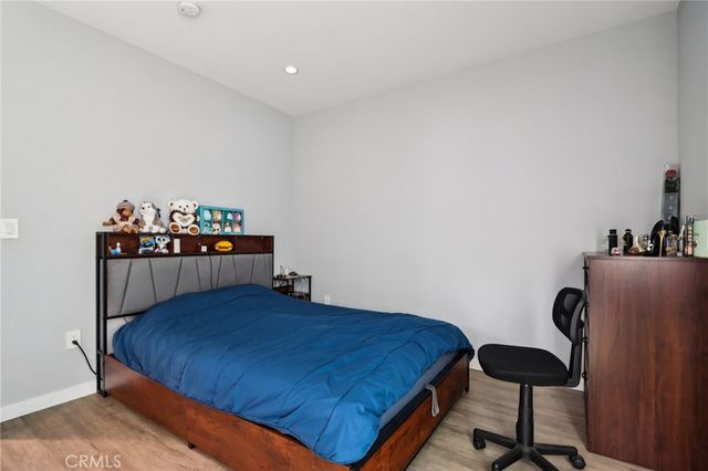 8055 Natick Avenue, Panorama City, CA 91402