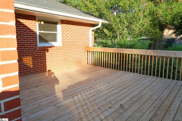139 Ashmore Avenue, Gaffney, SC 29340