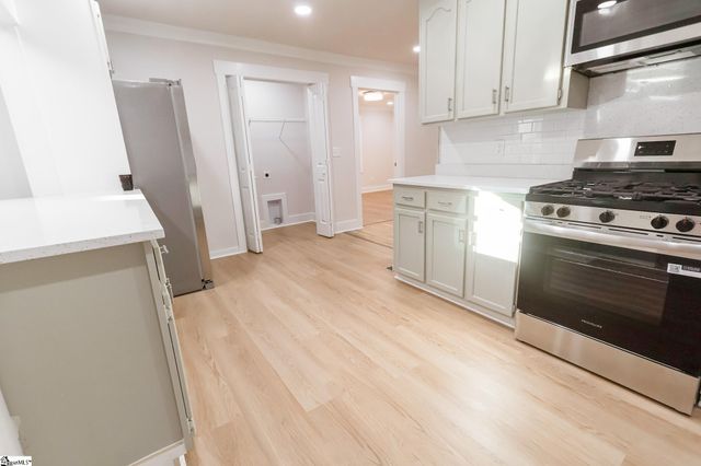 139 Ashmore Avenue, Gaffney, SC 29340