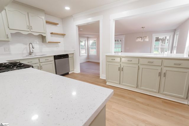 139 Ashmore Avenue, Gaffney, SC 29340