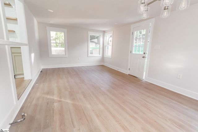 139 Ashmore Avenue, Gaffney, SC 29340