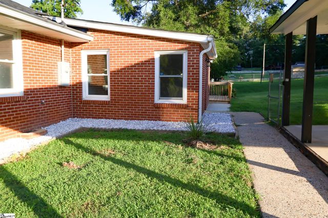 139 Ashmore Avenue, Gaffney, SC 29340