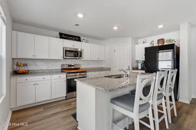 7051 Woodline Drive SW, Sunset Beach, NC 28468