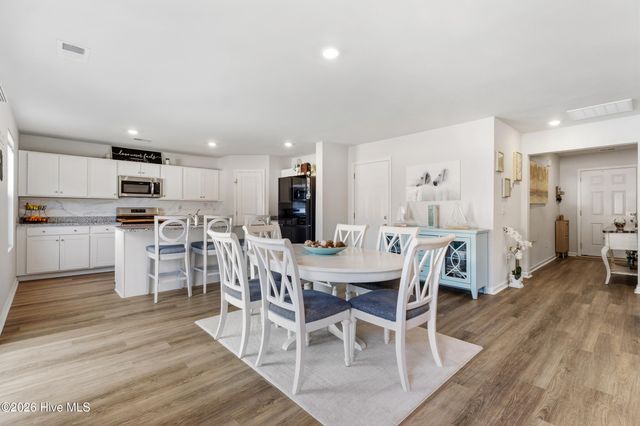 7051 Woodline Drive SW, Sunset Beach, NC 28468