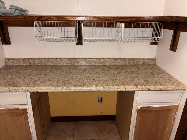 737 ASH Street, Burleson, TX 75028