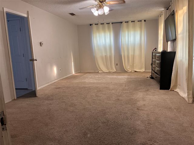 737 ASH Street, Burleson, TX 75028